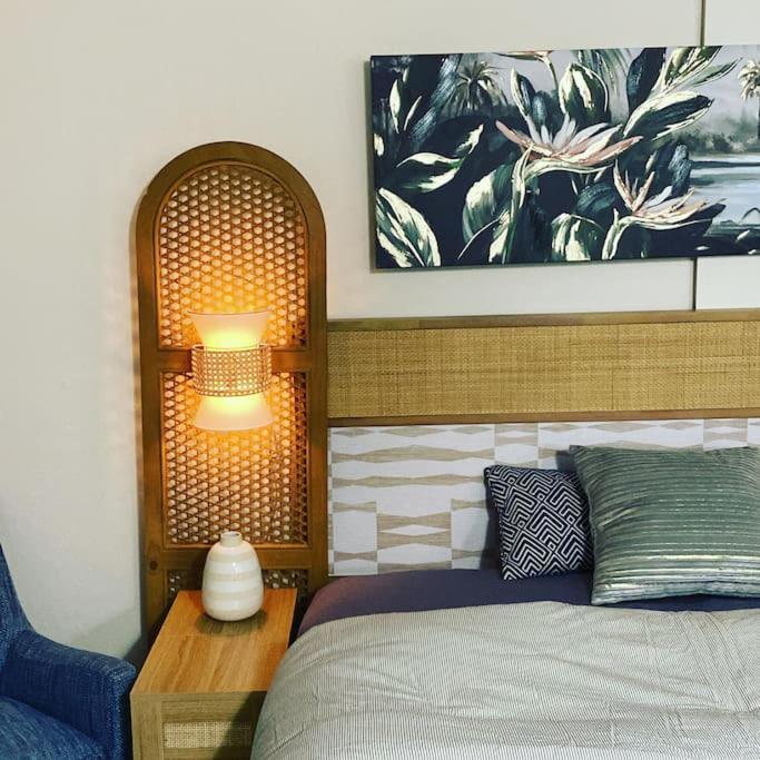 Seashore Waikiki Studio 1 Block From A Beach No Resort Fees هونولولو المظهر الخارجي الصورة